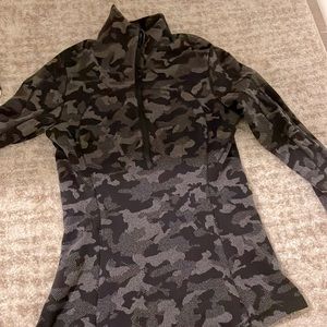 Lululemon half zip hoodie